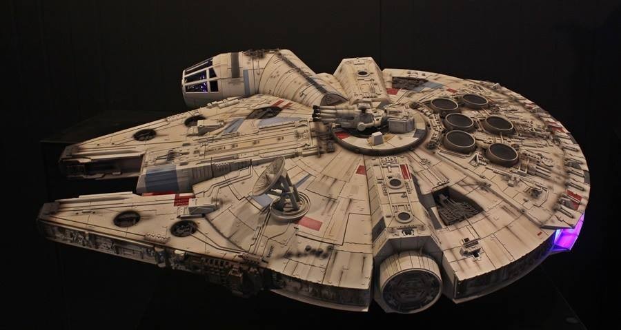 HASBRO MILLENNIUM FALCON 'Inspirations' by Choi Jin Hae (Darth Maul)